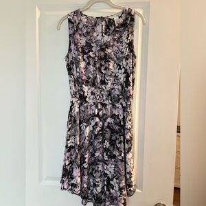 White House Black Market Black and Purple Floral Dress Size 4